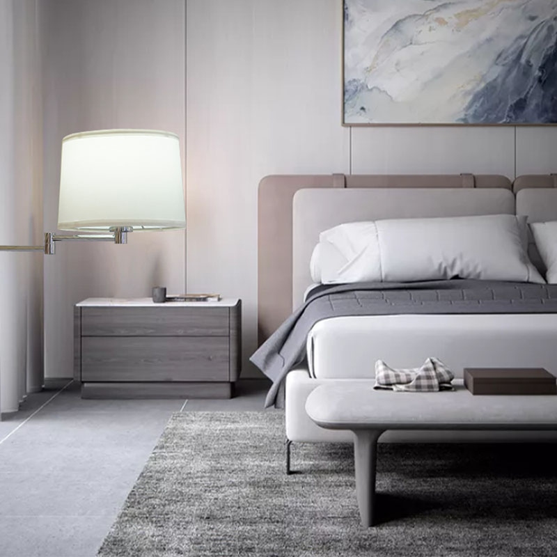 Каква е стенната лампа с ковано желязо от 360 °?